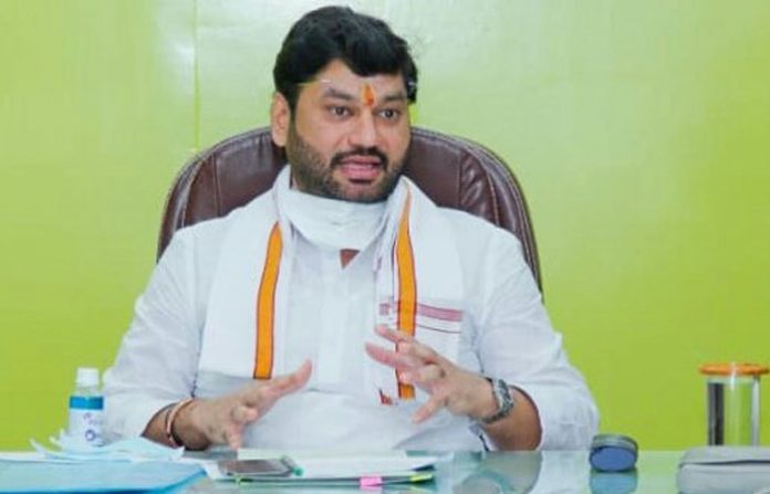 dhananjay-munde