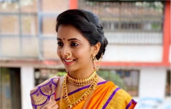 saylee-sanjiv-nathicha-nakhra