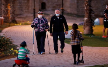 2 लाख 52 हजार मृत्यूनंतर कोरोनावरील लस तयार, ‘या’ देशाच्या संरक्षण मंत्र्यांनी केला दावा