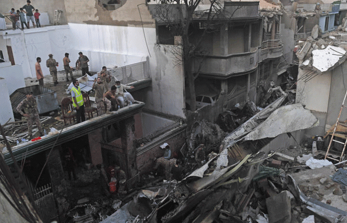 karachi-plane-crash