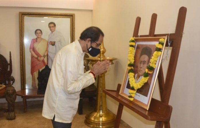 uddhav-thackeray-savarkar