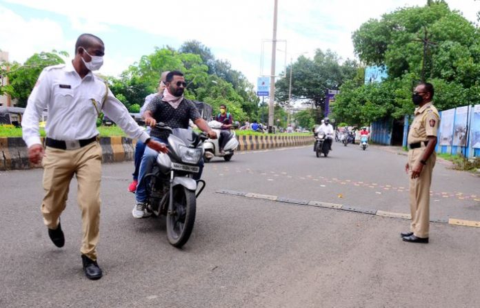 ratnagiri-lockdown-police-checking