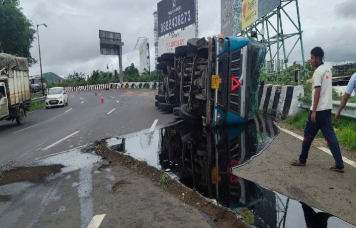 tankar-accident-express-way