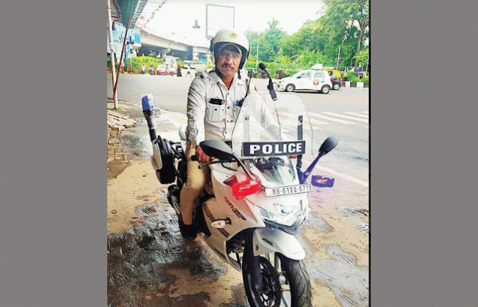 traffic-police-bike