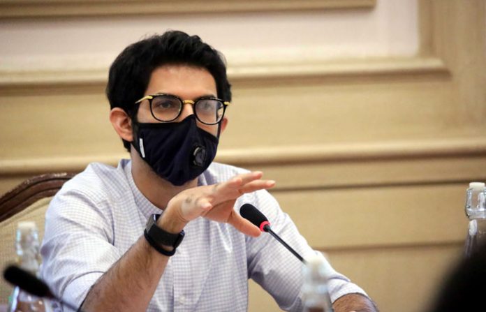 aditya-thackeray-in-meeting