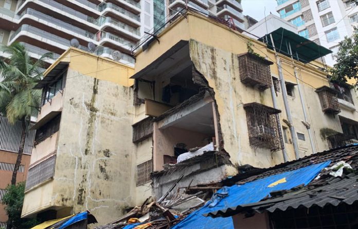 prabhadevi-building-collaps