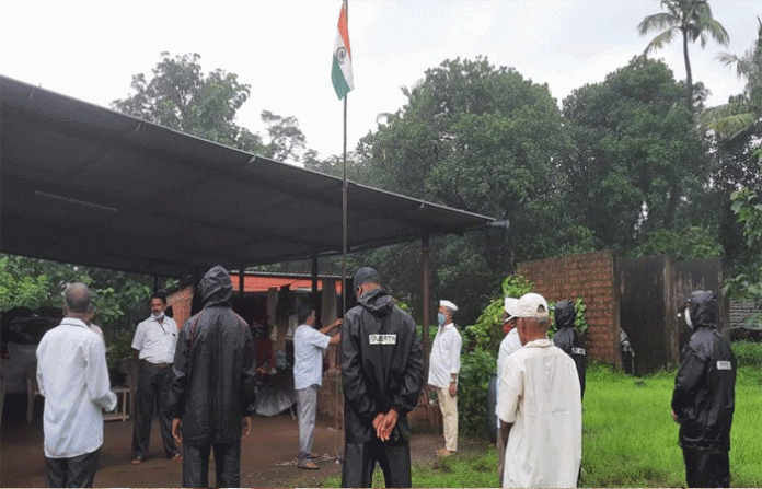 mangle-flag-hoisting