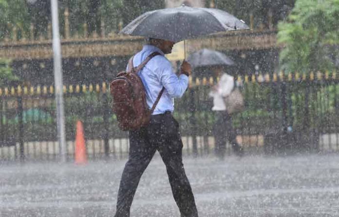 rain-mumbai-2