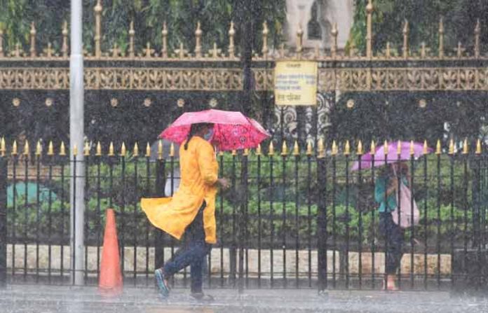 rain-mumbai-3