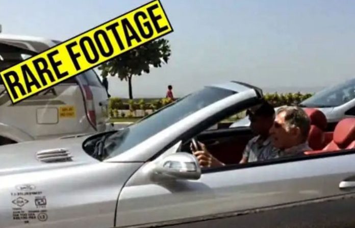 ratan-tata-driving-mercedez-oan-road