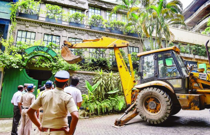 Kangana Ranaut office demolished in Bandra