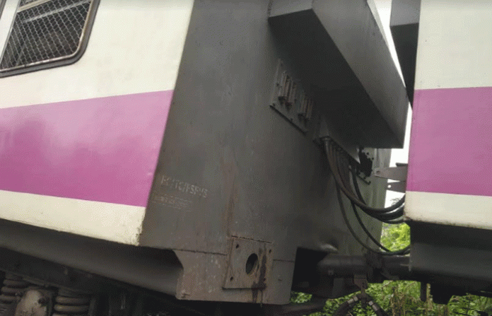 aatgaon-train-derailed