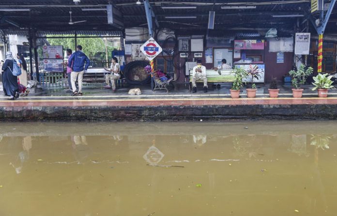 Weather: Rain in Mumbai