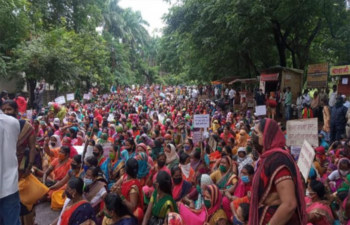 kolhapur-women-protest