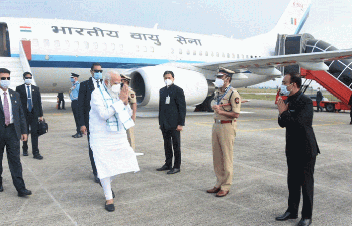 pm-modi-pune-airport