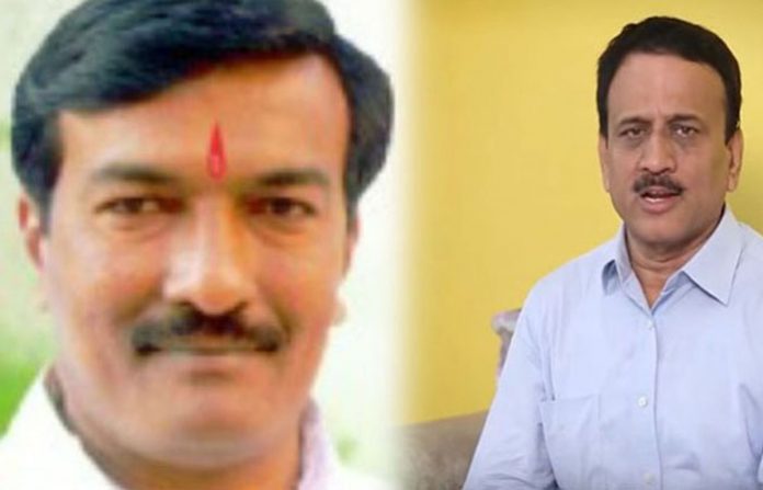 paras-lalvani-girish-mahajan