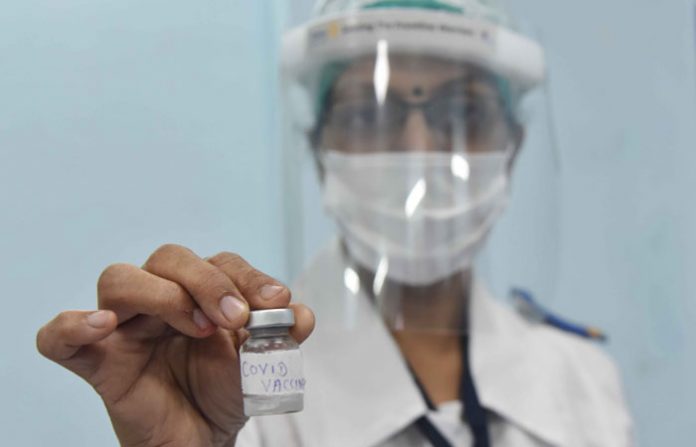 covid-vaccine-mock-4