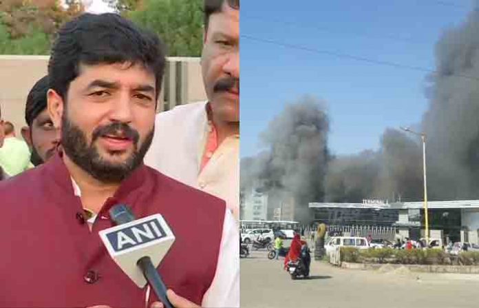 pune-fire-1
