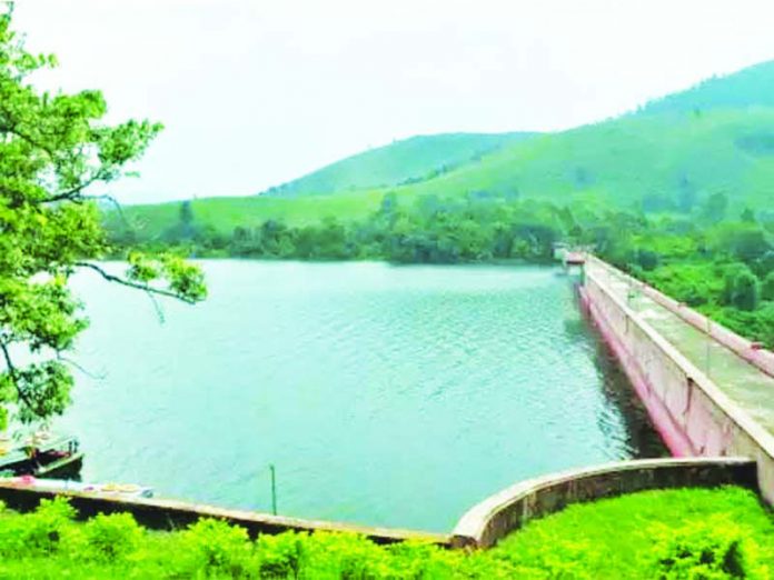 indian-old-dam-in-danger