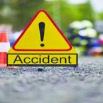 मोखाड्यात आयशर ट्रकला भीषण अपघात, मजुरीसाठी गेलेल्या एकाचा मृत्यू; 40 हून अधिक जखमी