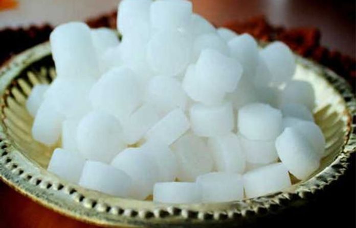 camphor-kapur
