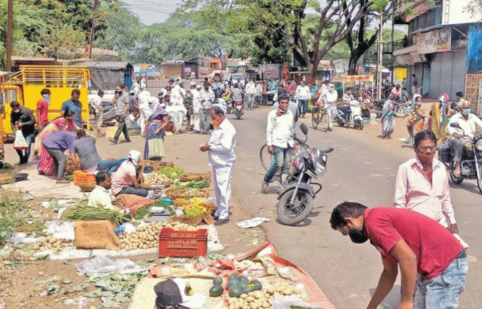 kolhapur-market1