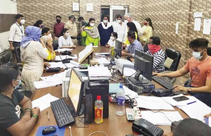 mayor-dahisar-warroom