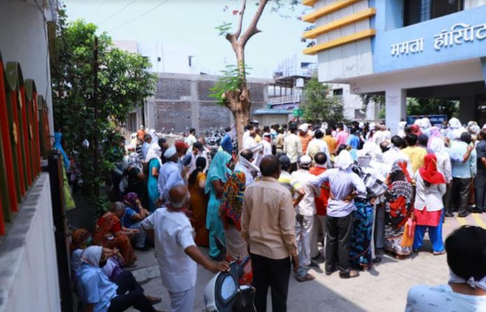 latur-crowd