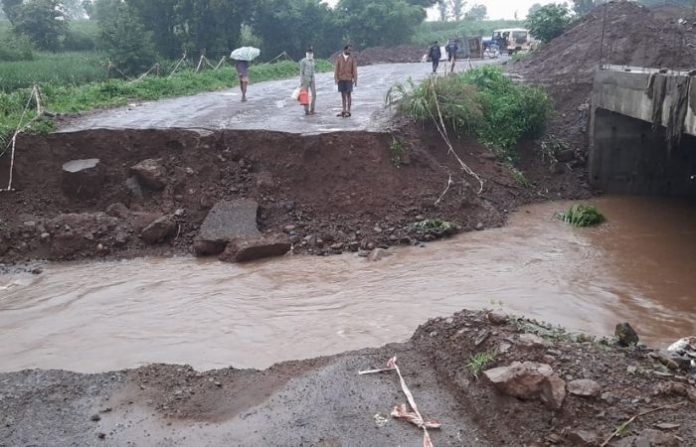 gargoti-kolhapur-bridge-washed-out