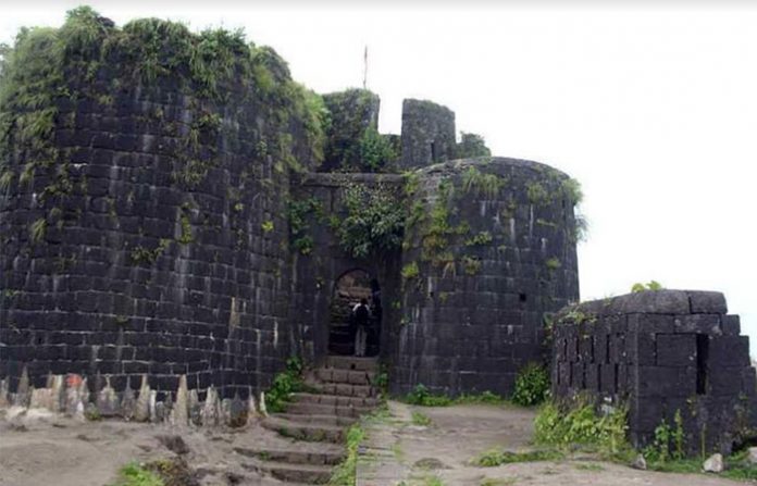 purandar-fort