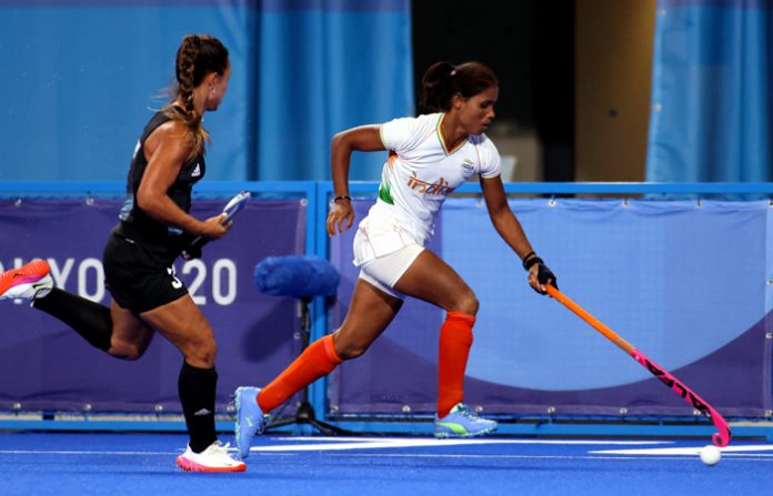 vandana-katariya-in-action-3-1-n