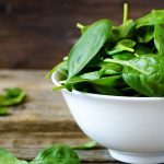 पालक आठवडाभर ताजा राहण्यासाठी या गोष्टी लक्षात ठेवा