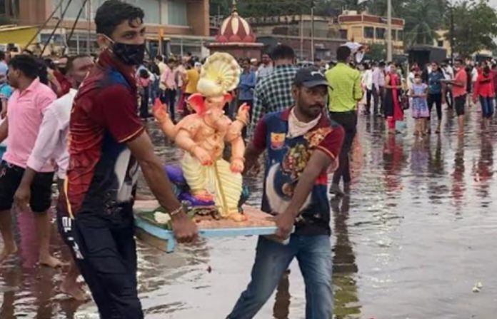 ganesh-visarjan