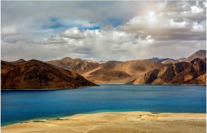 pangong-lake-ladakh1-canva