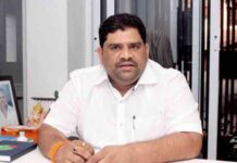 तुटपुंजी नुकसान भरपाई जाहीर करून सत्ताधाऱ्यांनी शेतकऱ्यांच्या जखमेवर मीठ चोळले, माजी आमदार वैभव नाईक यांची टीका