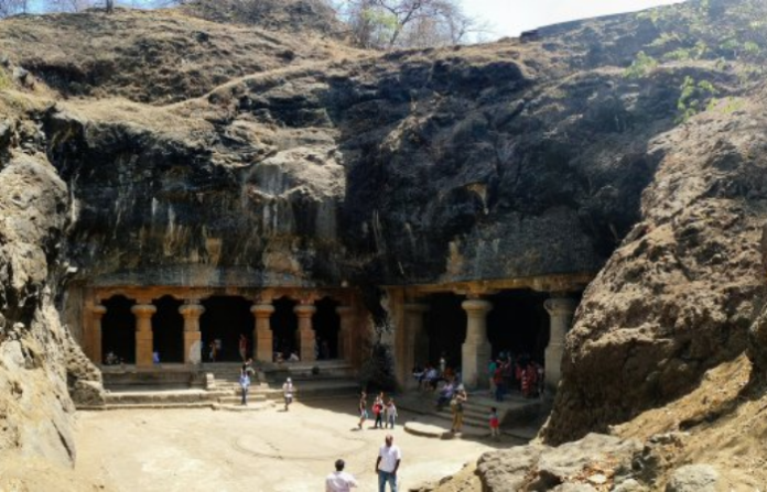 Gharapuri-elephanta-caves