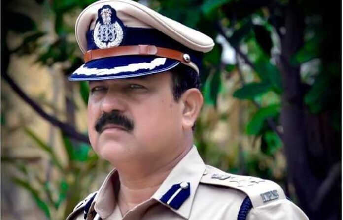 तुम्ही चुकीचे वागलात तर कठोर कारवाई करू, पोलीस उपमहानिरीक्षक बी. जी. शेखर पाटील यांचा समाजकंटकांना इशारा | Saamana (सामना)