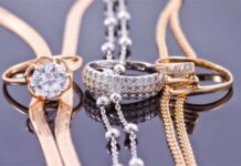 8 हजारांनी चांदी स्वस्त