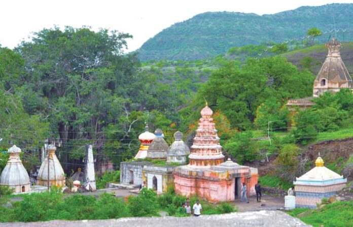 sagareshwar-temple-group