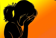 अल्पवयीन मुलीने घेतला पोलीस अधिकाऱ्याचा चावा