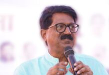 निवडणूक आयोगाला काहीच ऐकायचे नाही आणि कारवाई करायची नाही; अरविंद सावंत यांचा संताप