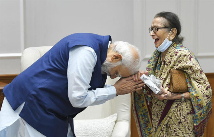 PM-MODI-Uma-Suchdeva