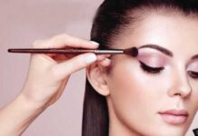 वय वाढताना मेकअप करताना या टिप्स समोर ठेवायला हव्यात, वाचा