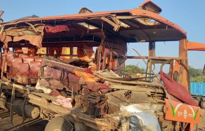 Sinnar SHirdi accident 10 death