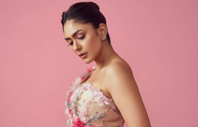mrunal-thakur