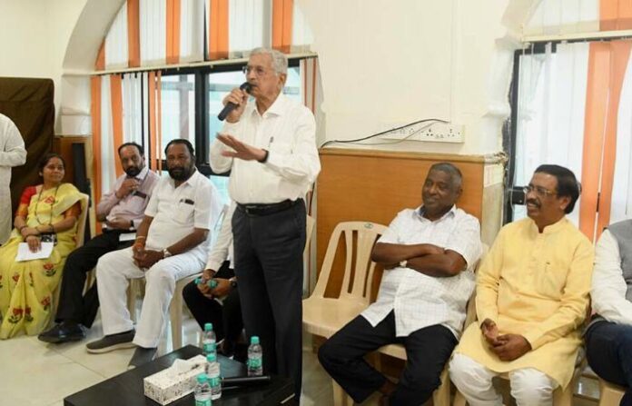 subhash desai speech teachers constituency election