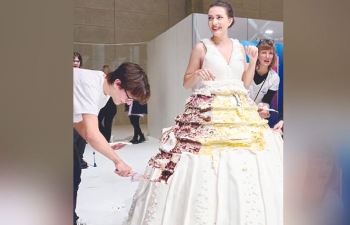 cake bride 1