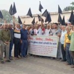 black-flags-chandrapur-rail