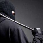 कारवाईची भीती दाखवून 70 लाख रुपये उकळले, पहलगाम हल्ल्याचा दिला संदर्भ