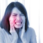 हे करून पहा दाढ दुखत असेल तर…